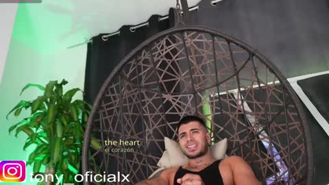 Snapshot of tony_newmen chatting on 01.24.25 tony online show from 01.24.25