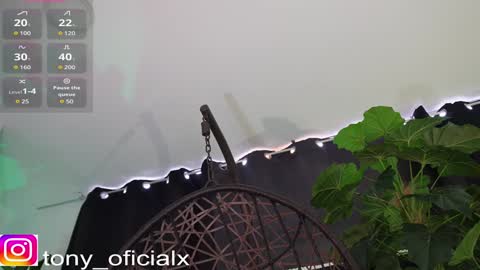 Snapshot of tony_newmen chatting on 02.05.25 tony online show from 02.05.25