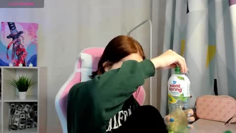 Snapshot of tonya_gray chatting on 12.29.24 tonya_gray online show from 12.29.24