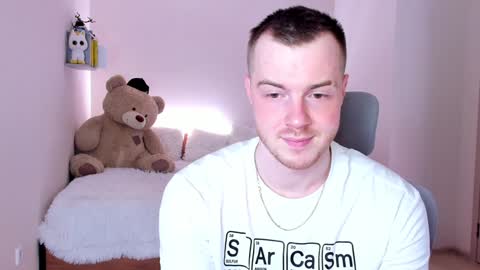 Snapshot of toohornyserj chatting on 01.13.25 toohornyserj online show from 01.13.25