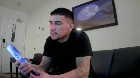 Snapshot of toomuchsmoke chatting on 03.01.25 toomuchsmoke online show from 03.01.25