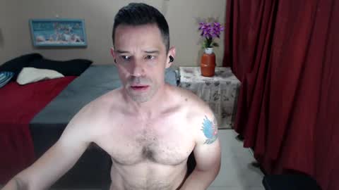 Snapshot of toptobottom4u chatting on 02.28.25 toptobottom4u online show from 02.28.25