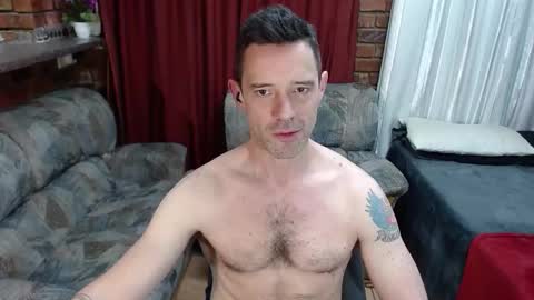 Snapshot of toptobottom4u chatting on 09.12.25 toptobottom4u online show from 09.12.25