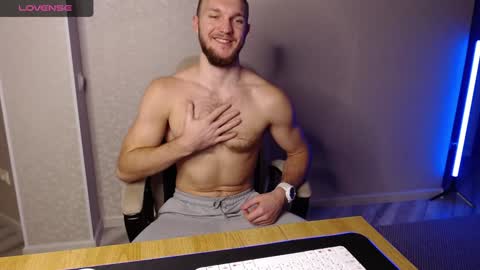 Snapshot of toress1 chatting on 12.17.24 Glebaty online show from 12.17.24