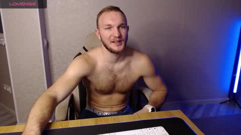 Snapshot of toress1 chatting on 01.11.25 Glebaty online show from 01.11.25