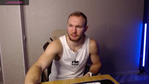 Snapshot of toress1 chatting on 01.18.25 Glebaty online show from 01.18.25