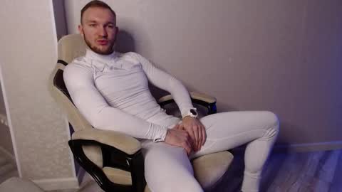 Snapshot of toress1 chatting on 02.19.25 Glebaty online show from 02.19.25