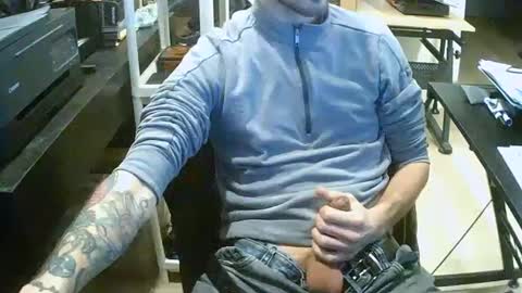 Snapshot of tornado2156 chatting on 02.03.25 Tornado2156 online show from 02.03.25