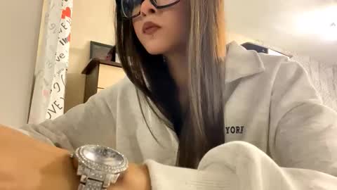 Snapshot of toryscarpato chatting on 12.04.25 Julia online show from 12.04.25