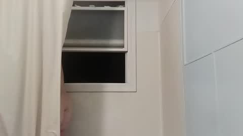 totallyawesome_65 online show from 09.19.25