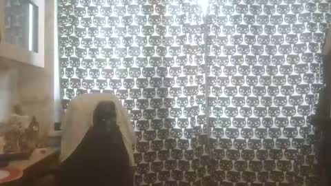 Snapshot of tradewm chatting on 10.16.25 Trade4Life online show from 10.16.25