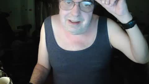 Snapshot of transmtfhello chatting on 12.31.24 Peter online show from 12.31.24