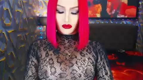 Snapshot of transplayfullolivia chatting on 12.26.24 KYLIE BELLA  TS online show from 12.26.24