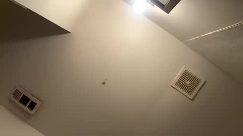 Snapshot of travelltreasures chatting on 11.02.25 travelltreasures online show from 11.02.25