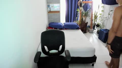 travis bakerr online show from 01.22.25