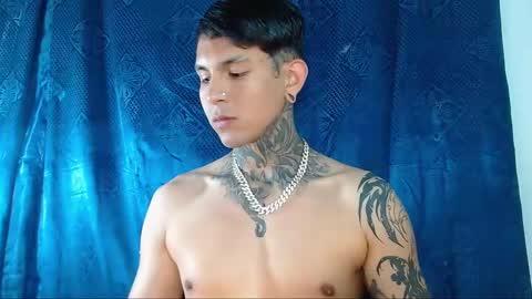 TRAV - INDEPENDENT MODEL online show from 12.20.24