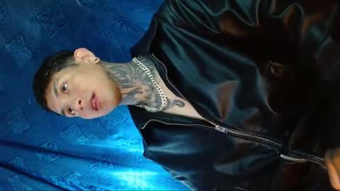 TRAV - INDEPENDENT MODEL online show from 12.20.24