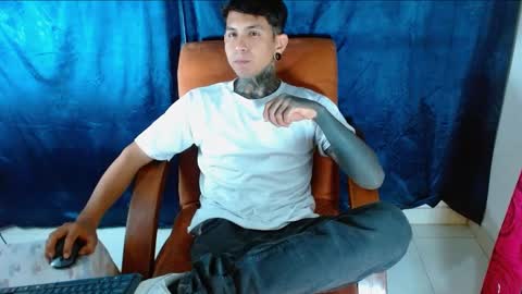 TRAV - INDEPENDENT MODEL online show from 01.07.25