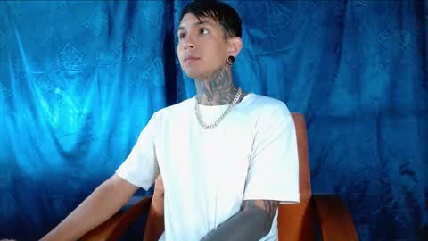 TRAV - INDEPENDENT MODEL online show from 01.09.25