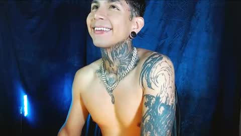 TRAV - INDEPENDENT MODEL online show from 01.13.25