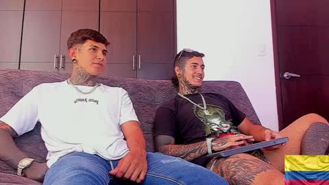 TRAV - INDEPENDENT MODEL online show from 01.18.25