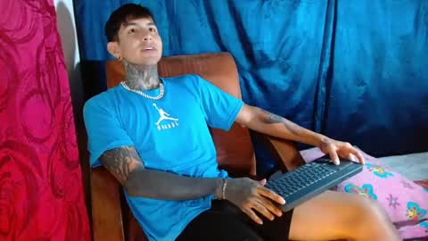 TRAV - INDEPENDENT MODEL online show from 02.08.25