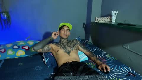 TRAV - INDEPENDENT MODEL online show from 09.11.25