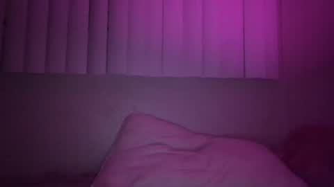 Snapshot of treasure7803 chatting on 11.02.25 TreasureDelight online show from 11.02.25