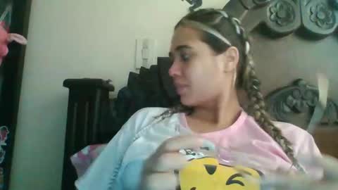 Snapshot of triana_bell chatting on 12.09.24 triana_bell online show from 12.09.24