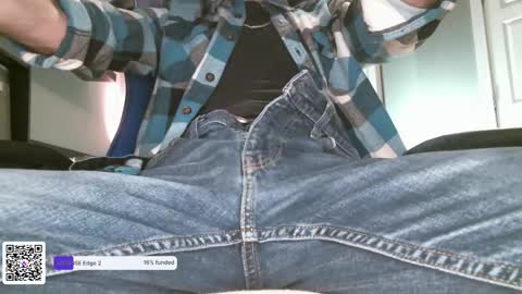 Snapshot of trickedink420 chatting on 02.18.25 J online show from 02.18.25