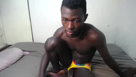 Snapshot of trisboo5 chatting on 12.18.24 Trisboo5 online show from 12.18.24