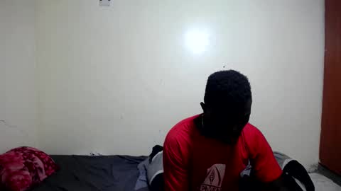 Snapshot of trisboo5 chatting on 02.04.25 Trisboo5 online show from 02.04.25