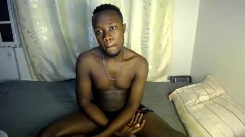 Snapshot of trisboo5 chatting on 02.07.25 Trisboo5 online show from 02.07.25