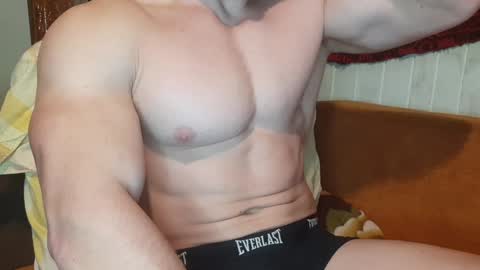 Snapshot of troncq chatting on 01.28.25 Troncq online show from 01.28.25