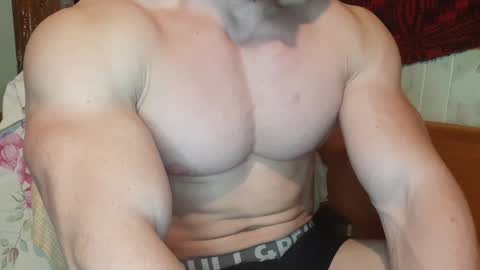 Snapshot of troncq chatting on 02.02.25 Troncq online show from 02.02.25