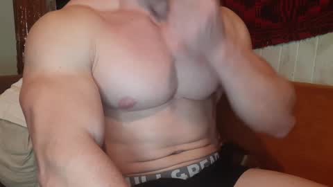 Snapshot of troncq chatting on 02.04.25 Troncq online show from 02.04.25