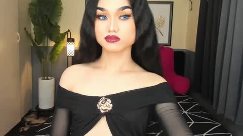 Snapshot of ts_elijah chatting on 01.27.25 Saskia online show from 01.27.25