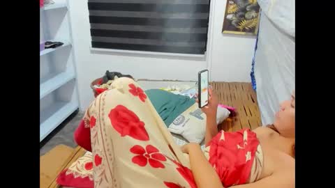 Snapshot of ts_hugecock_top chatting on 01.24.25 ts hugecock top online show from 01.24.25