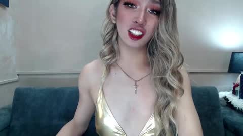 Snapshot of tscassieclassy_xx chatting on 03.05.25 Cassie online show from 03.05.25
