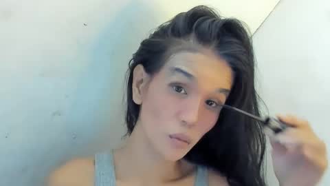 Snapshot of tsmanika chatting on 02.10.25 MA NI KA online show from 02.10.25