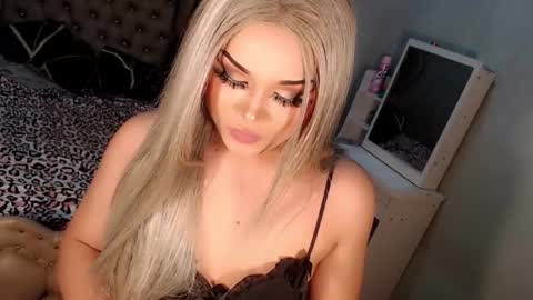 jayvie online show from 10.03.25