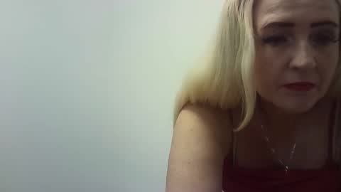 Ttrnynela online show from 10.14.25