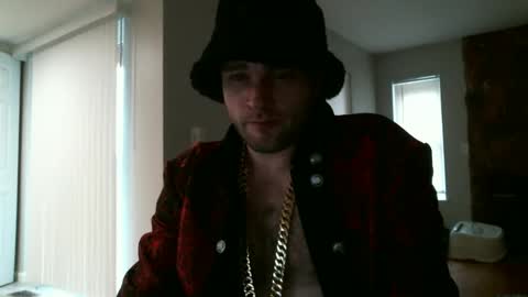 Snapshot of tugg_love chatting on 11.12.25 tugg_love online show from 11.12.25