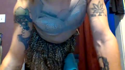 Snapshot of turnmetrans chatting on 12.15.24 Turnmetrans online show from 12.15.24