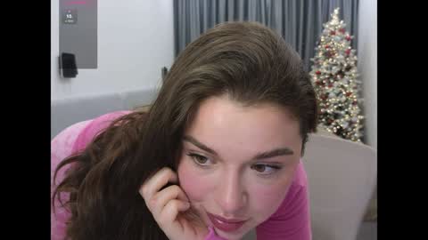 Snapshot of tutti_frutti_ chatting on 12.16.24 Ariana online show from 12.16.24