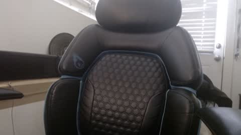 Snapshot of twackedntatted chatting on 01.21.25 TwackedNTatted online show from 01.21.25