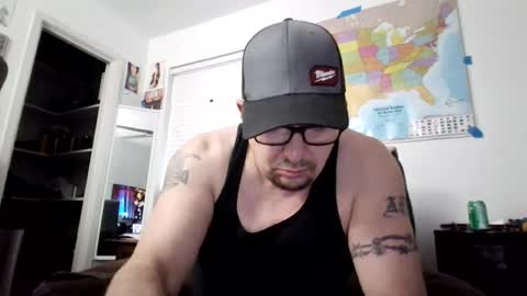 Snapshot of tweeter74 chatting on 01.04.25 Tweeter74 online show from 01.04.25