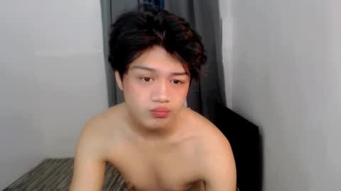 Snapshot of twink_blaze chatting on 10.13.25 BLAZE online show from 10.13.25