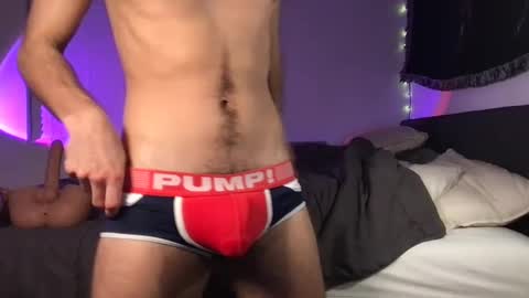 Snapshot of twink_boy98 chatting on 09.18.25 twink_boy98 online show from 09.18.25