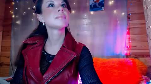 Snapshot of twinklenonterx chatting on 11.16.25 TwinkleNonterx online show from 11.16.25